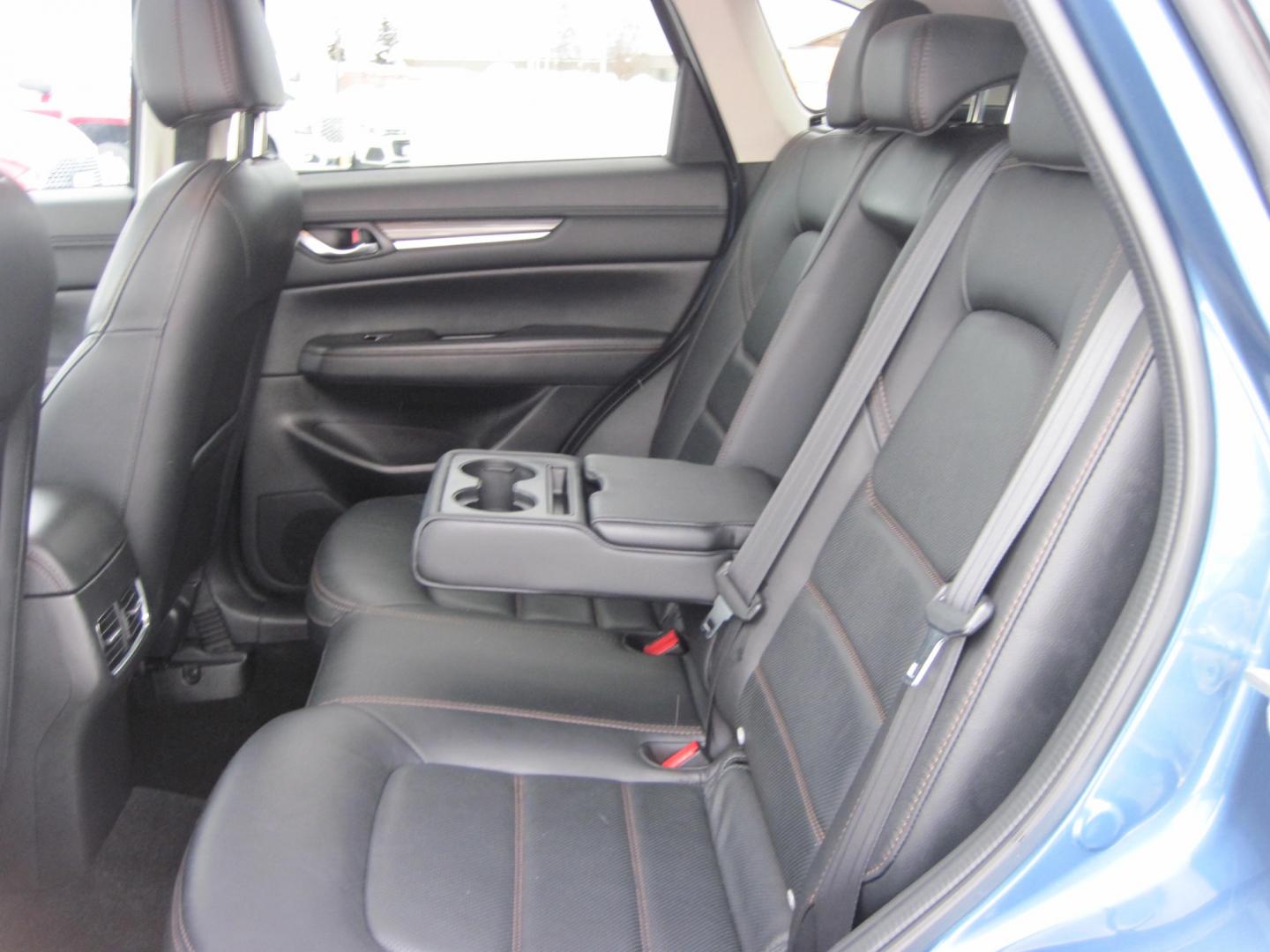 2021 blue /black Mazda CX-5 (JM3KFBDM6M1) , 6A transmission, located at 9530 Old Seward Highway, Anchorage, AK, 99515, (907) 349-3343, 61.134140, -149.865570 - Nice Mazda CX-5 Grand Touring sunroof, come take a test drive. - Photo#9